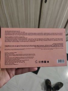 16 Color Eyeshadow Palette
