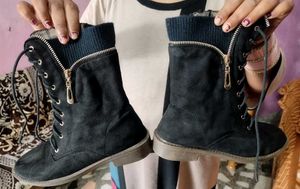 Stylish Black Zip-Up Ankle Boots