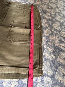 Classic Cargo Shorts - Olive Green