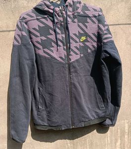 Nike Reversible Jacket – 2-in-1 Design