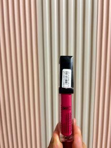 Vibrant Pink Lipstick