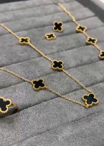 Clover Necklace &amp; Earrings Set