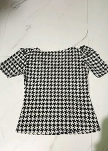 Houndstooth Print Top