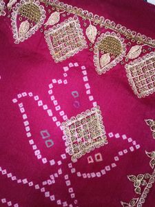 Pure Crepe Silk Bandhej Jardozi Saree,used Lightl