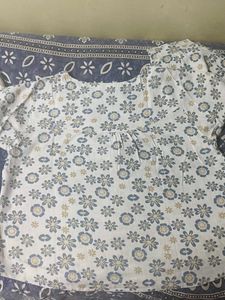 Chic Floral Print Cropped Top