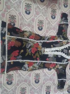 Floral Print Kurta with Lace Trim