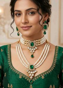 Elegant Pearl & Emerald Necklace Set