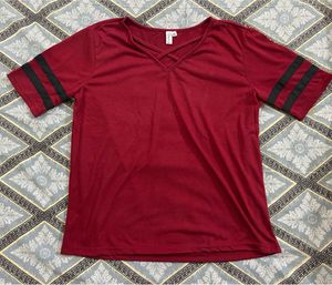 Maroon V-Neck Striped Sleeve Top
