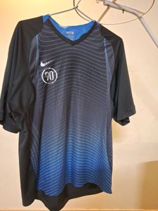 branded tshirt