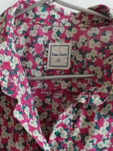 Chic Floral Print Shirt
