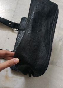 Black Handbag(Heavily Discounted)