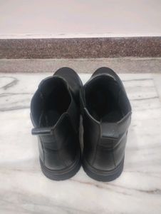 Classic Black Chelsea Boots size 8