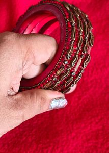 Set of 4 Red Stone &amp; Gold Bangles