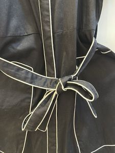 Chic Black Contrast Trim Dress