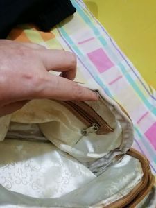 Hand bag