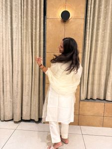 Elegant Off-White Kurta Set with Dupatta