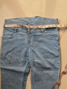 Light Wash High Waisted Jeans