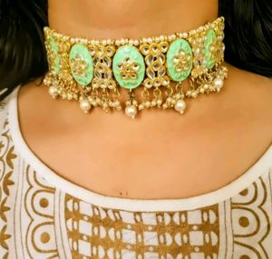 Elegant Mint & Gold Choker Necklace
