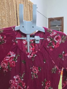 Max Floral Print 3/4 Sleeve Top