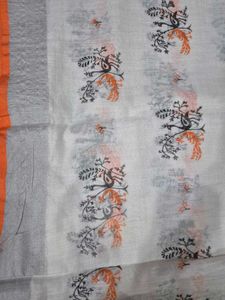Elegant Saree with Bird Motif