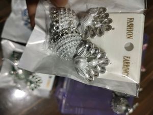 🥳🥳Box Of 6 Brand New Earrings