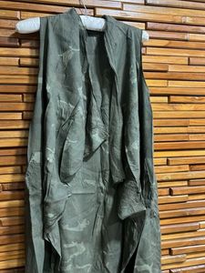 Sleeveless Camo Duster