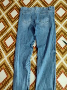 Stylish Ragged  Blue Denim Jeans