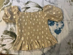 Daisy Smocked Puff Sleeve Top