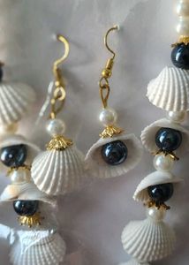 Seashell Necklace &amp; Earring Set