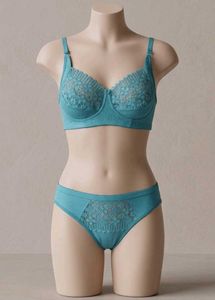 Beautiful Teal Lace Bra & Panty Set brand new