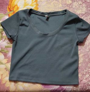 Ribbed Cropped Tee