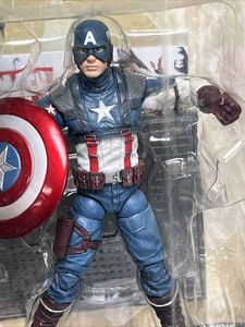 Captain America 1/12 Scale Articulated Acti Figure