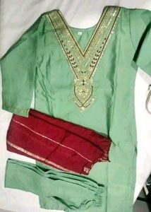 Green Embroidered Kurta Set with maroon dupatta