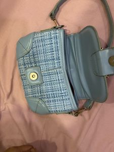 Chic Blue Tweed Shoulder Bag