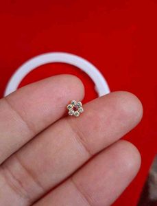Flower Nose Pin Gold