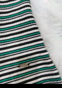 ONLY fitted striped top