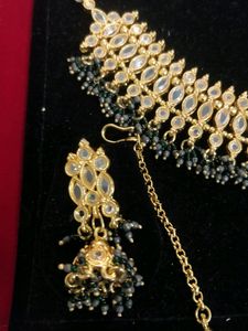 Trendy Kundan Set