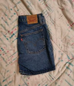 Levis 501 Original Denim Shorts | Y2k 2012 model