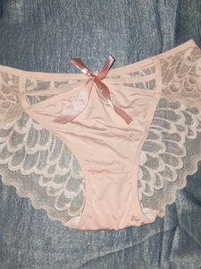 Lace Trim Briefs with Bow Detail