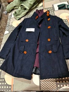 Elegant Navy Blue Coat and skivi free winters