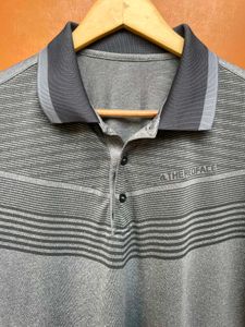 Red face performance polo