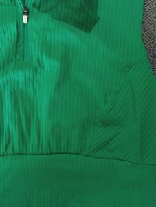 Green Ribbed Zip-Up Crop Top