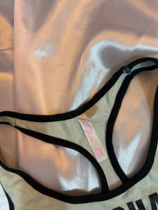 Victoria Secret Sports Bra