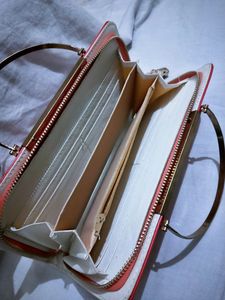 Women's Wallets With Handle And Nice Peacock Design