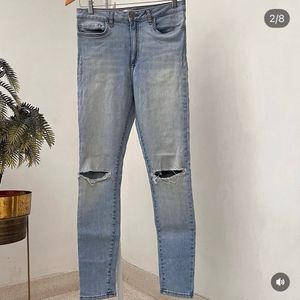 Light Wash Ripped Skinny Jeans
