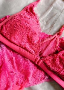 Coral Lace Bralette with beautiful brief 👍