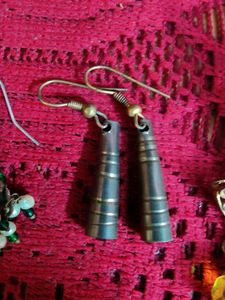 3 pair earrings only 50/-