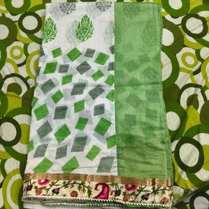Green &amp; White Printed Saree