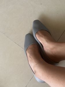 Grey Ballet Flats