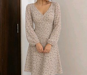 floral V-neck tie waist dress